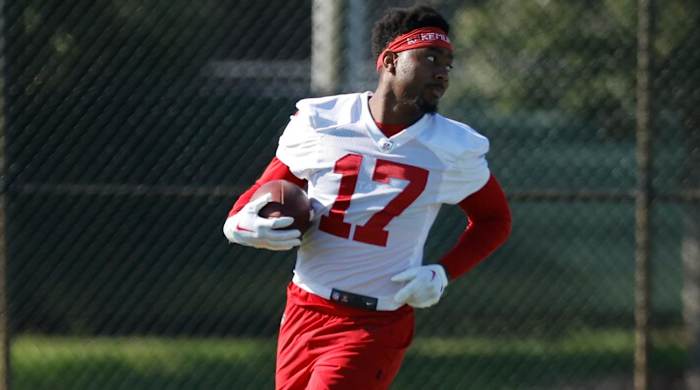 Jun 7, 2022; Tampa, Florida, USA; Tampa Bay Buccaneers wide receiver Russell Gage Jr. (17) works out at AdventHealth Training Center.